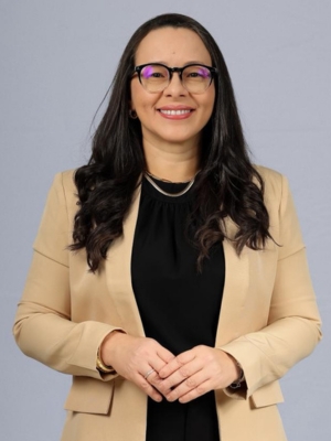 Dra. Danielle Val